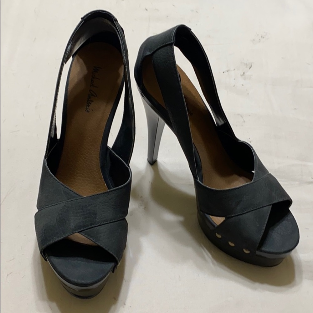 Micheal Antonio - High Heels